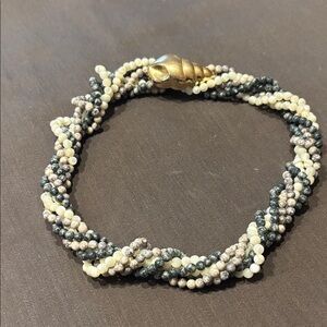 Beaded Choker necklace with seashell clasp